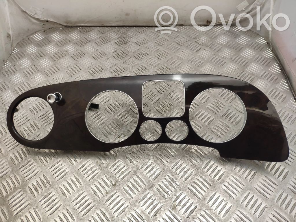 Bentley Flying Spur Moldura del panel 