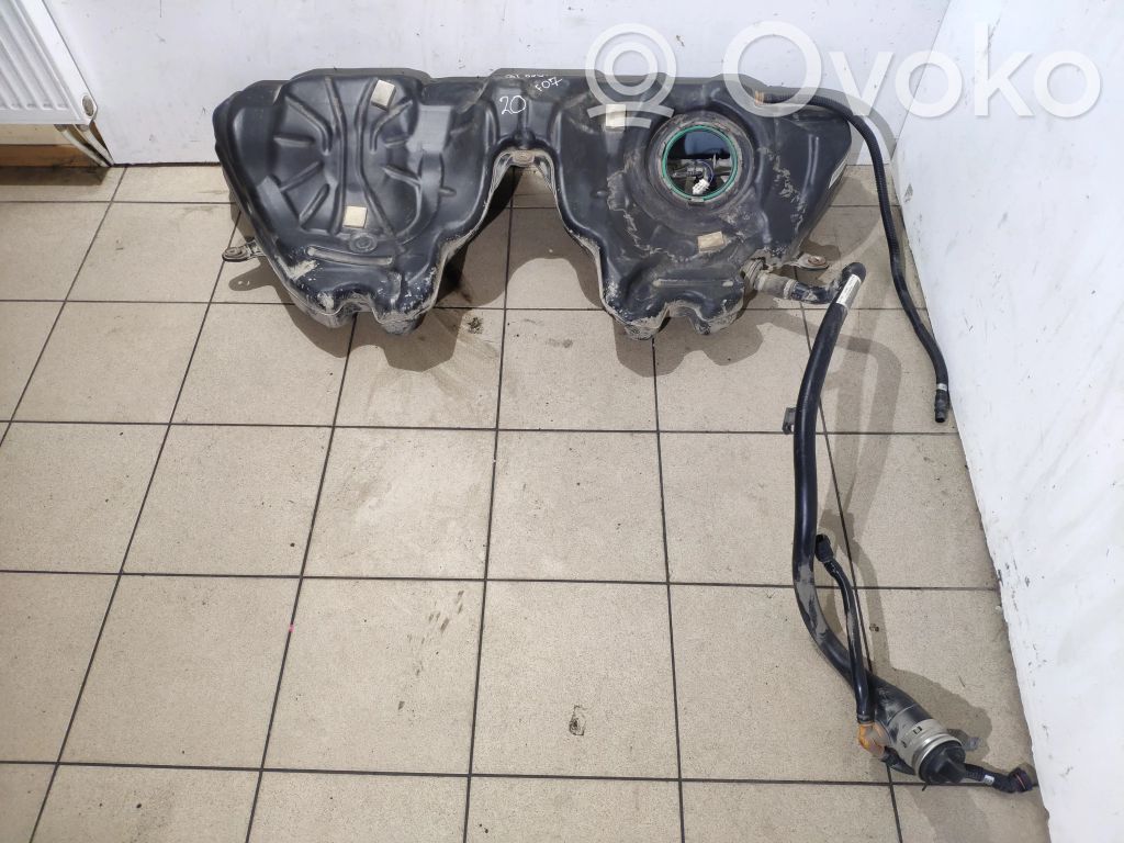 BMW 5 GT F07 Zbiornik paliwa 