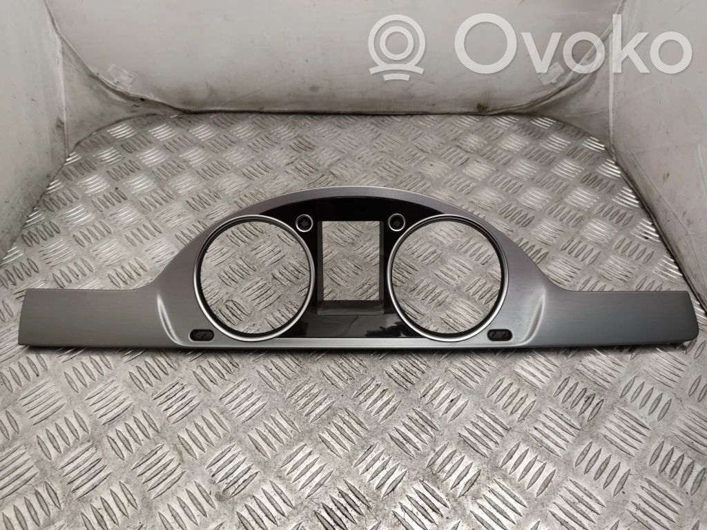 Volkswagen PASSAT CC Moldura del panel 