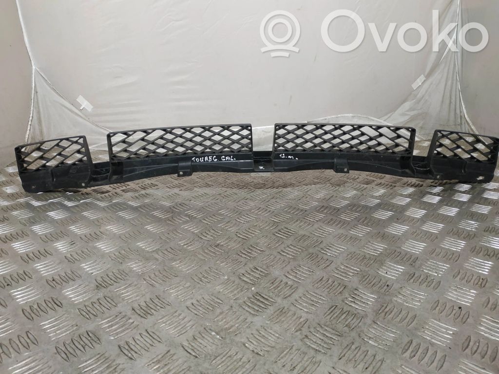 Volkswagen Touareg II Uchwyt / Mocowanie zderzaka tylnego 
