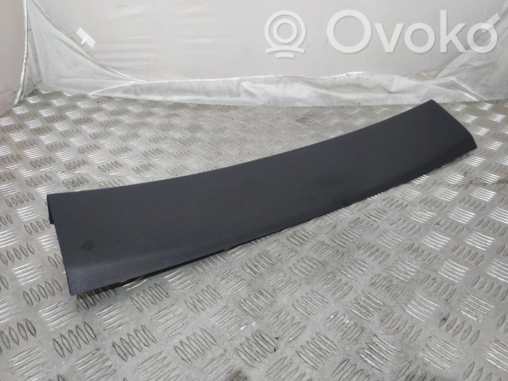 Audi Q3 F3 Tailgate trim 