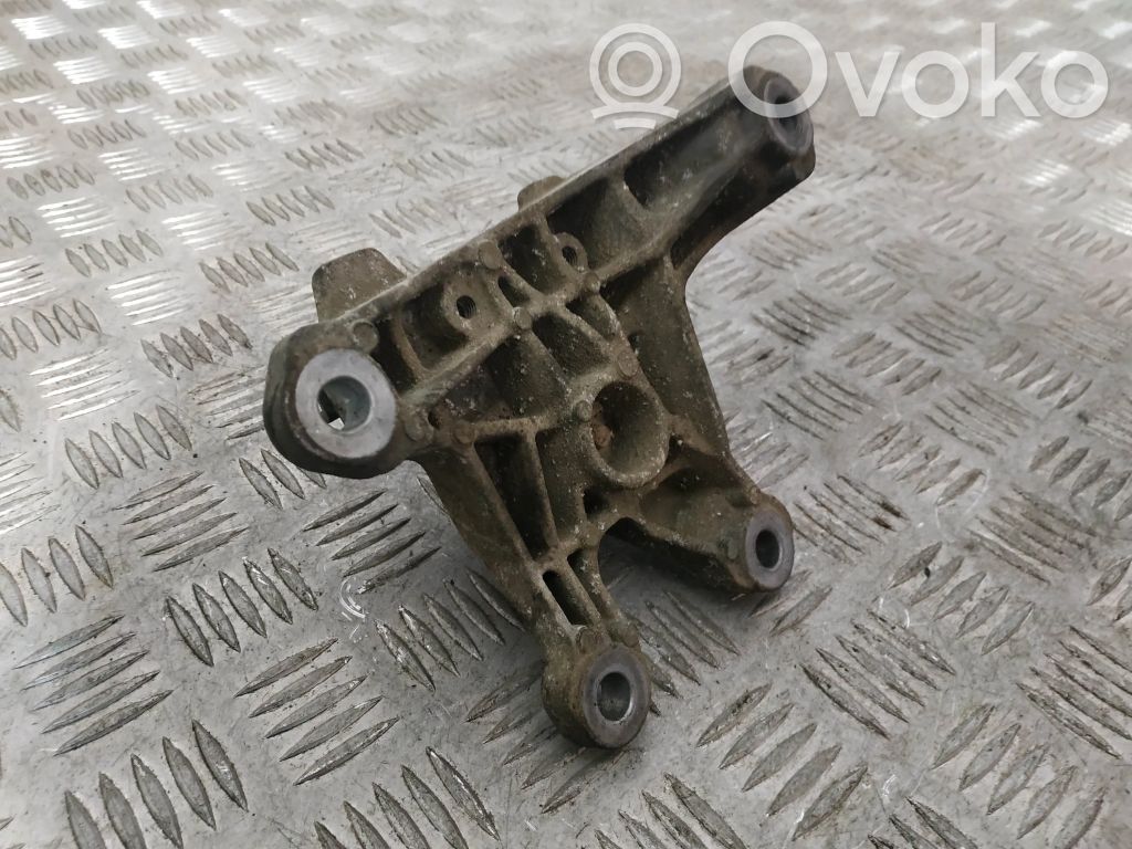 Audi A4 S4 B8 8K Gearbox mount 