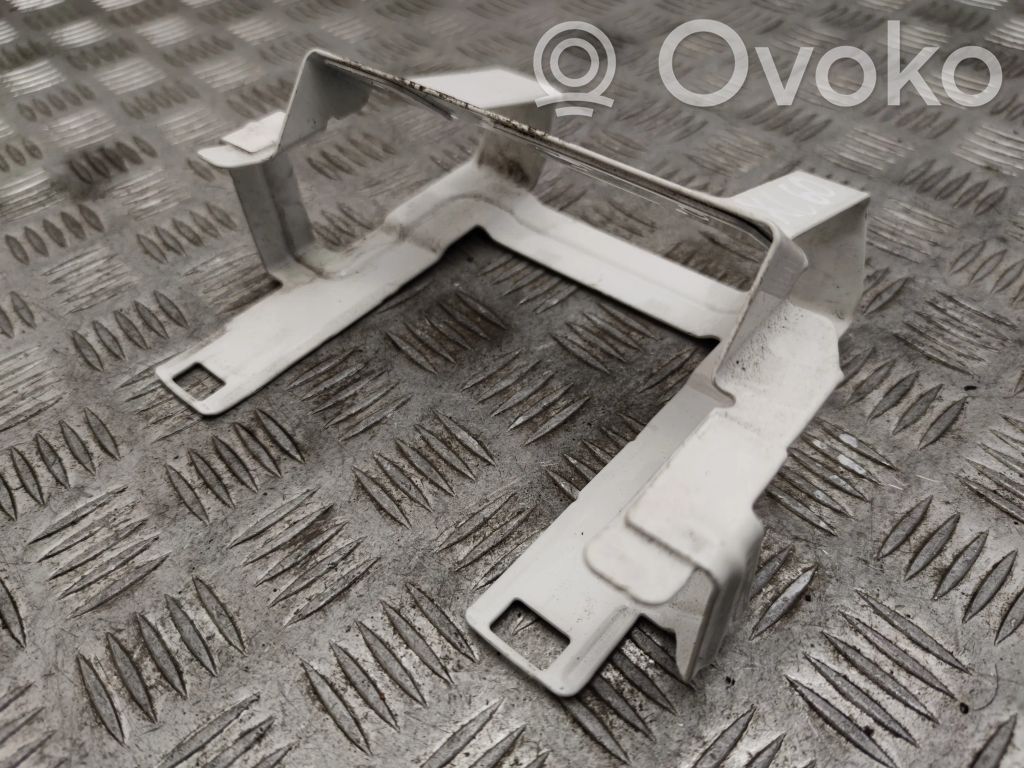 Volvo XC60 Other engine bay part 
