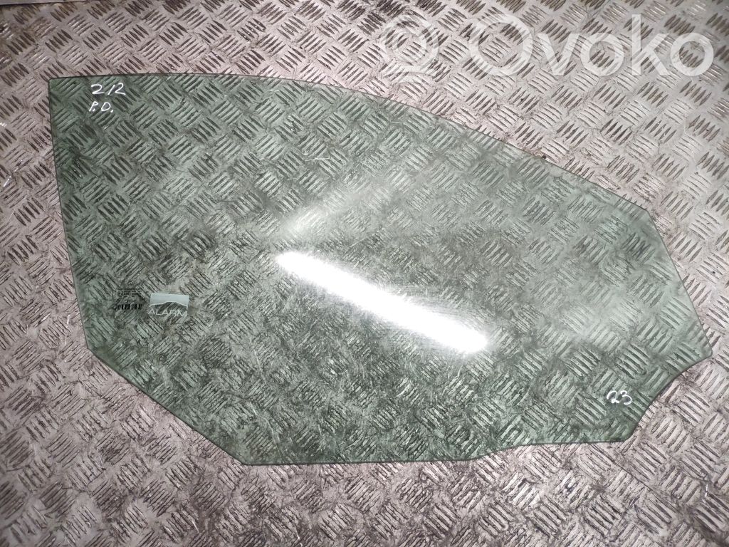 Mercedes-Benz E W212 Front door window glass four-door 