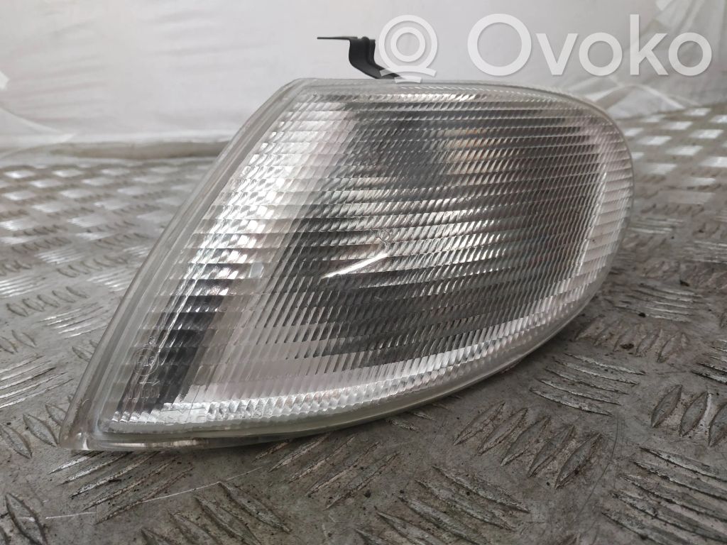 Volkswagen Sharan Front indicator light 