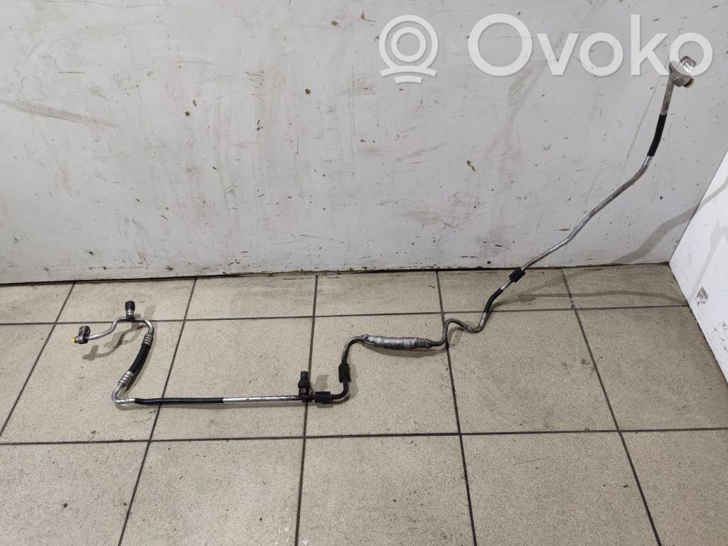 BMW 3 E90 E91 Air conditioning (A/C) pipe/hose 