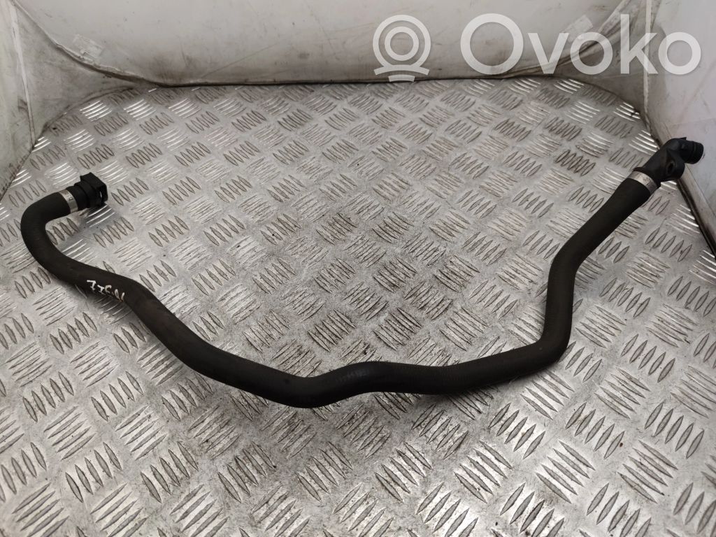 BMW 3 E90 E91 Engine coolant pipe/hose 