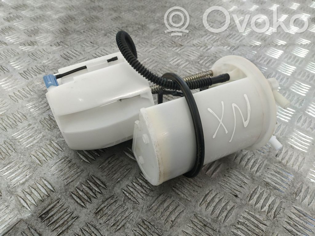 Lexus NX Bomba interna de combustible 