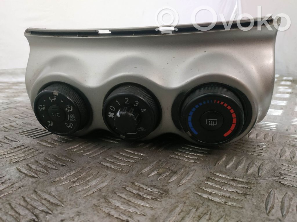 Toyota Urban Cruiser (XP110) Przełącznik / Włącznik nawiewu dmuchawy 