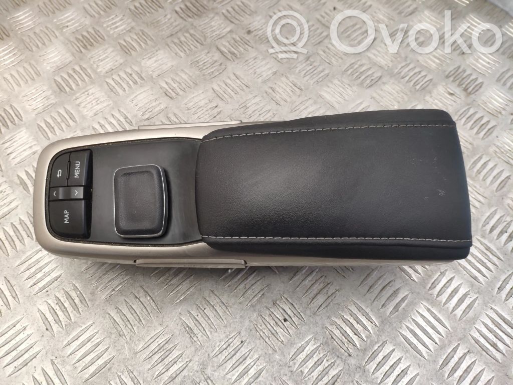 Lexus RX 450H Armrest 