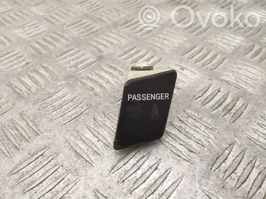 Toyota Yaris Interruptor de encendido/apagado del airbag de pasajero 