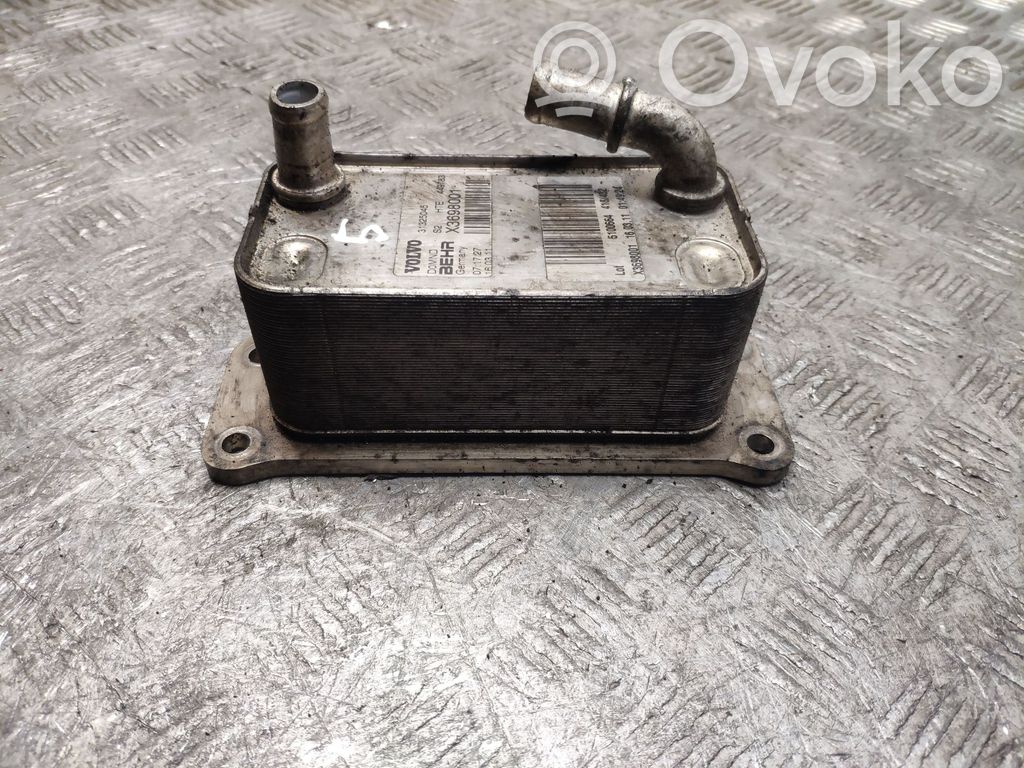 Volvo XC60 Mocowanie / uchwyt filtra oleju 