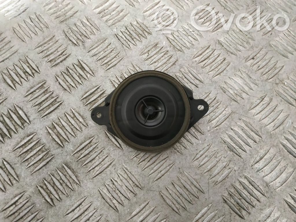 Mazda 6 Panel speaker 
