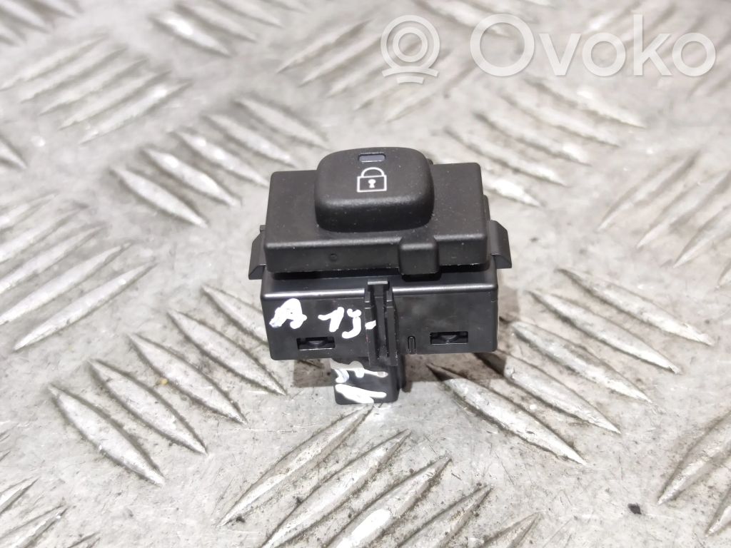 Central locking switch button   31275374