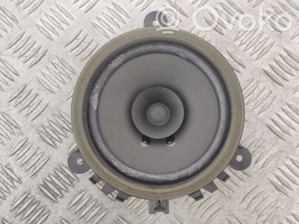 Volvo S60 Głośnik drzwi przednich 
