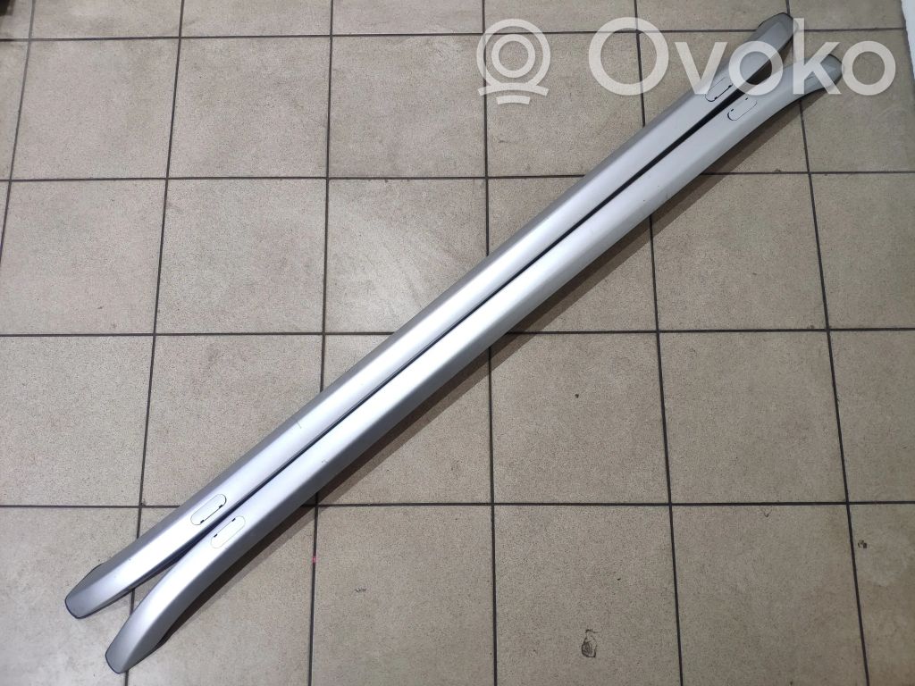 Jeep Cherokee KL Katon poikittaiskiskot ”sarvilla” 