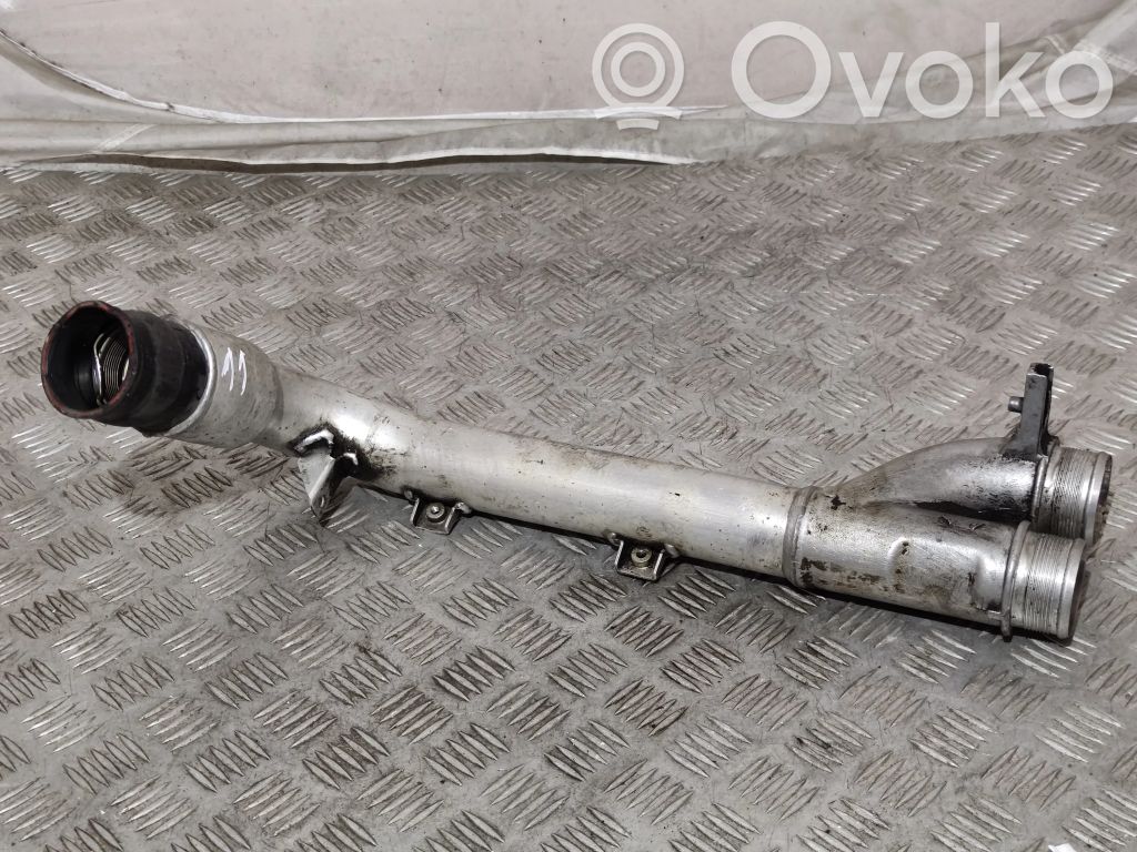 Volkswagen Touareg II Furtun/conductă intercooler 