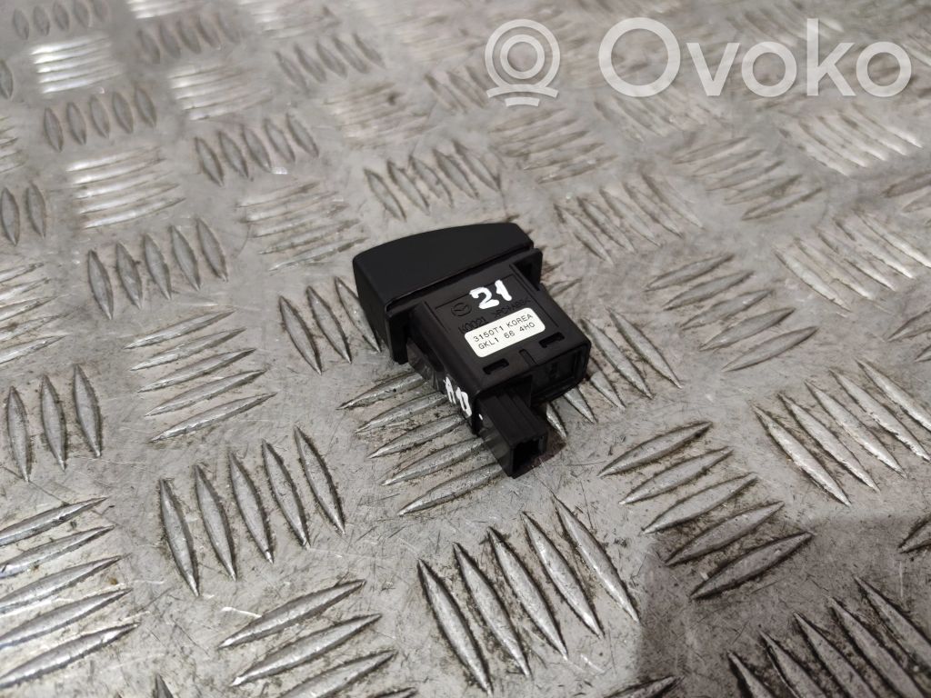 Mazda 6 Hazard light switch 