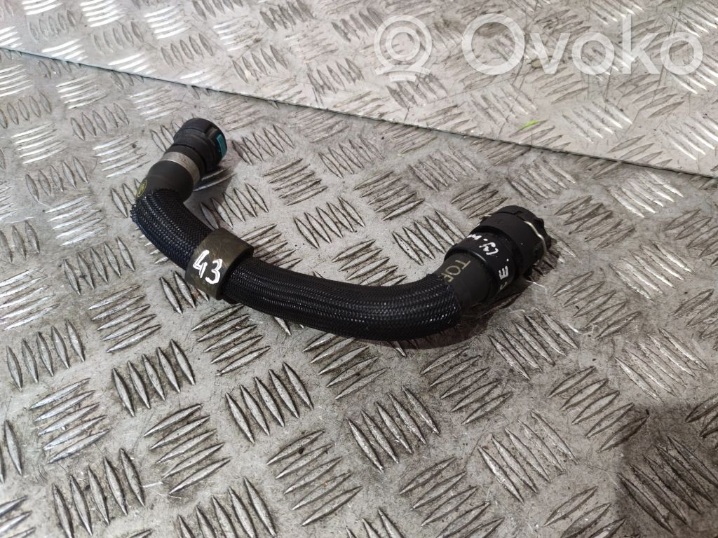 Jaguar E-Pace Engine coolant pipe/hose 