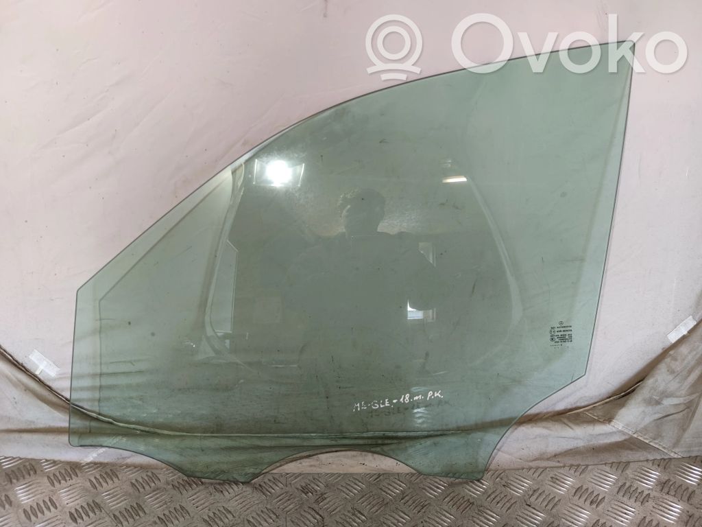 Mercedes-Benz GLE (W166 - C292) Etuoven ikkunalasi, neliovinen malli 