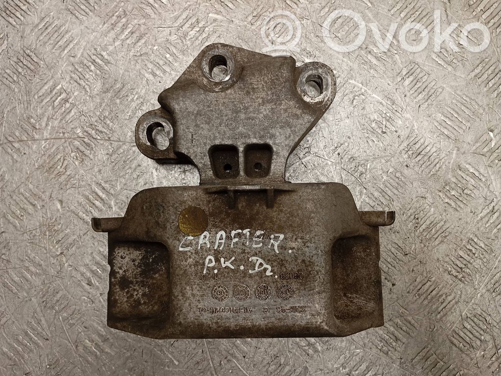 Volkswagen Crafter Engine mount bracket 