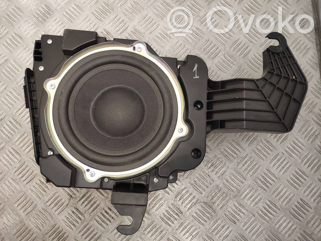 Lexus NX Altavoz subwoofer 