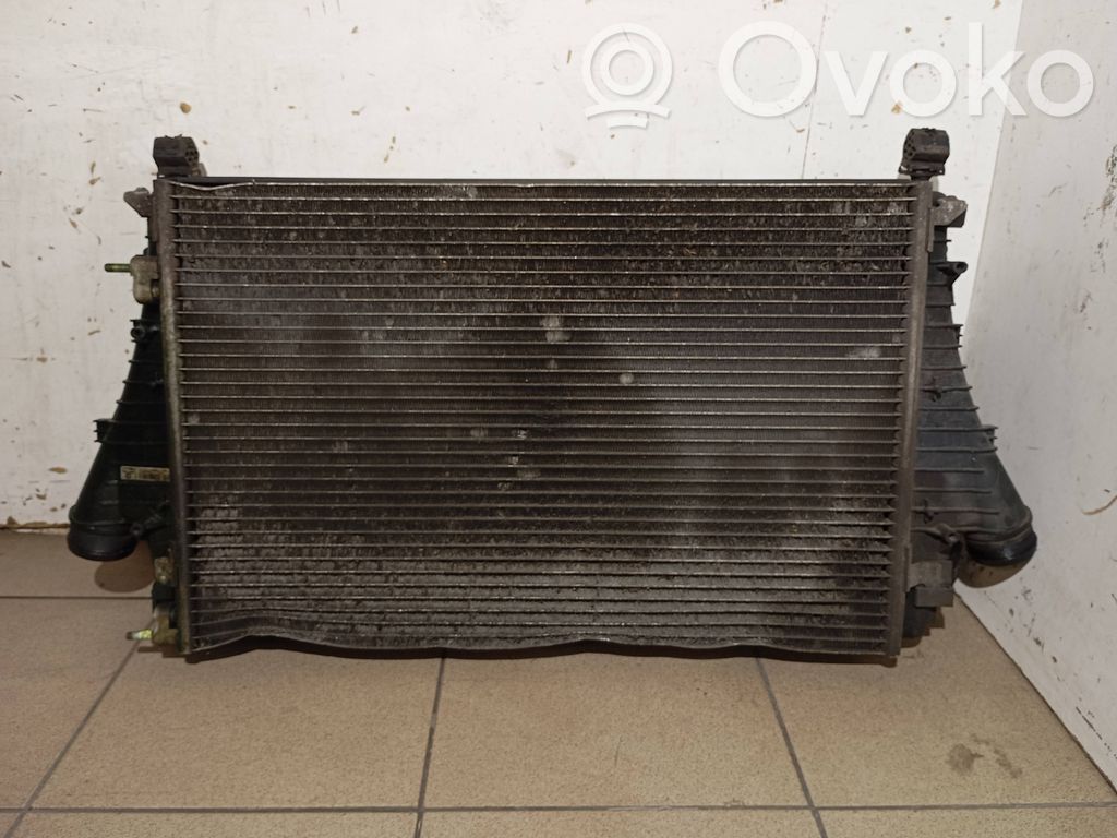 Opel Vectra C Radiatorių komplektas 