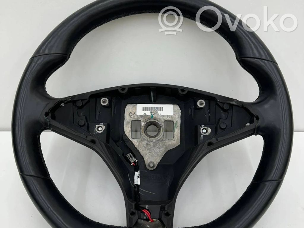 Tesla Model S Stūre 