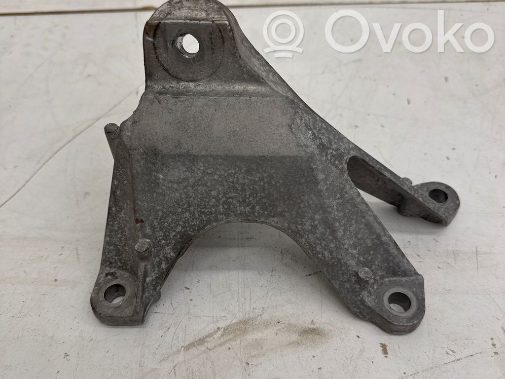 BMW M2 F87 Engine mounting bracket 