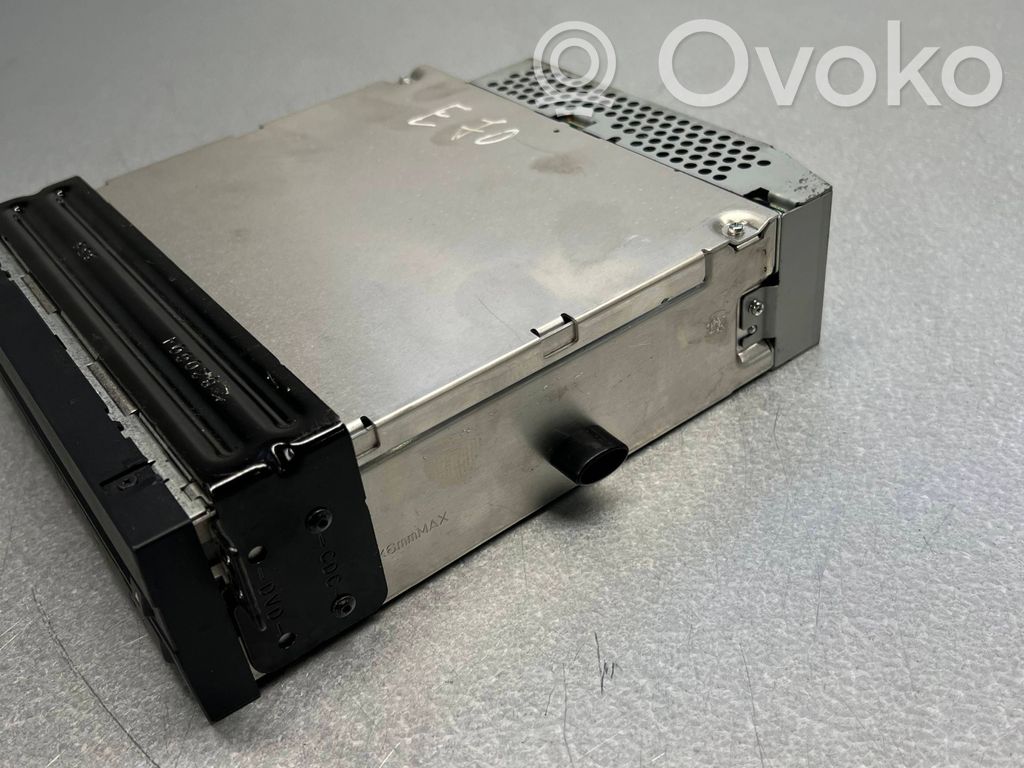 CD/DVD changer