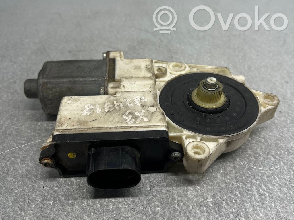 BMW X3 E83 Front door window regulator motor 