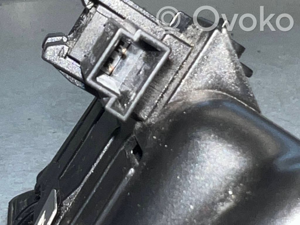 BMW 3 E92 E93 Tailgate release/open handle 
