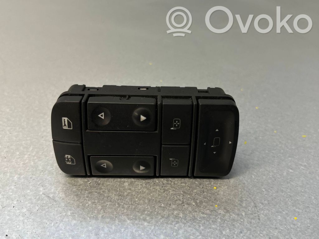 Opel Zafira B Electric window control switch 