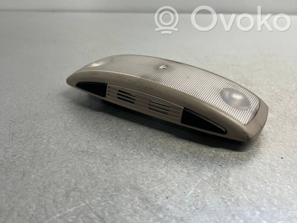 Volvo S60 Galinių vietų apšvietimo žibintas 