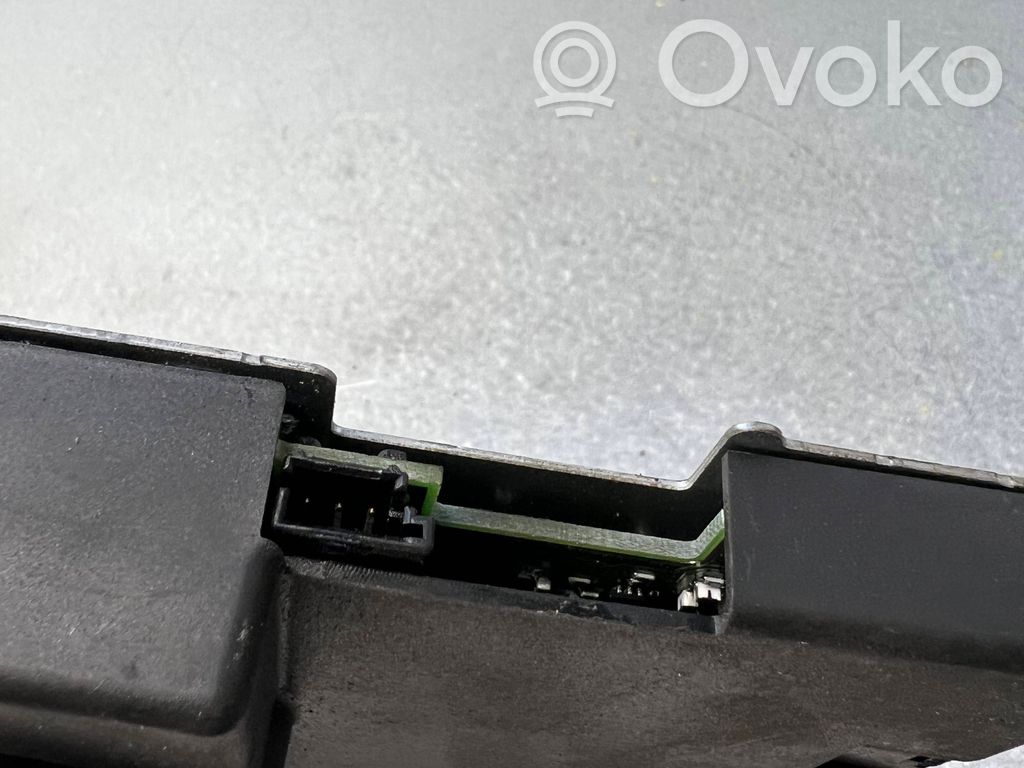 Audi A3 S3 8P Unitate control antenă 