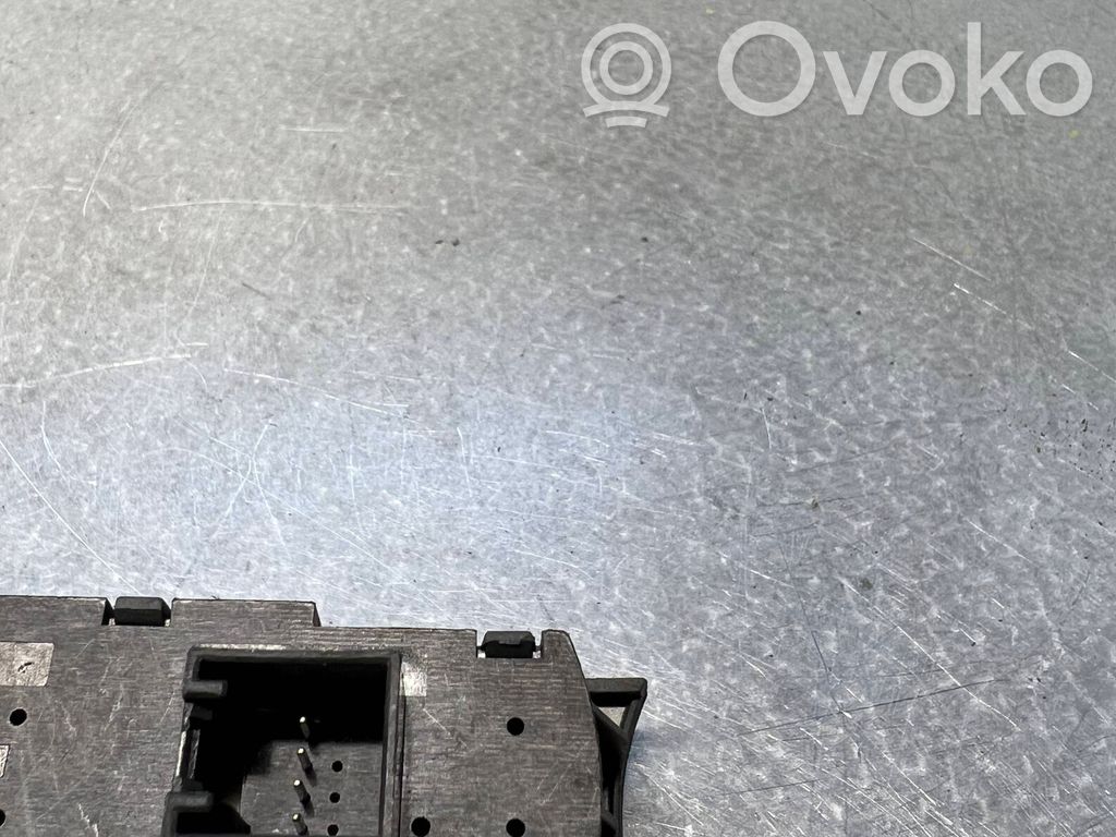 Volkswagen Touareg I ESP (stability program) switch 