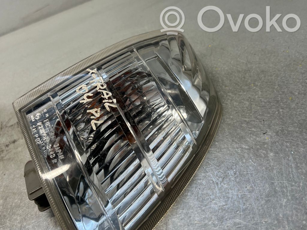 Nissan X-Trail T30 Front indicator light 