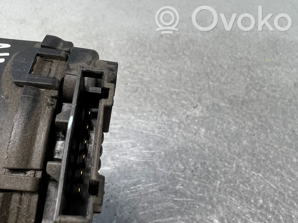 Audi A4 S4 B7 8E 8H Kaasupoljin 