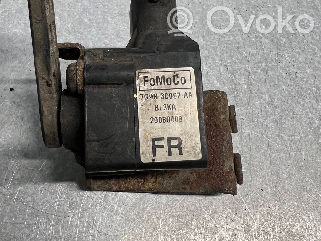 Headlight/headlamp level sensor   20080408,20080408