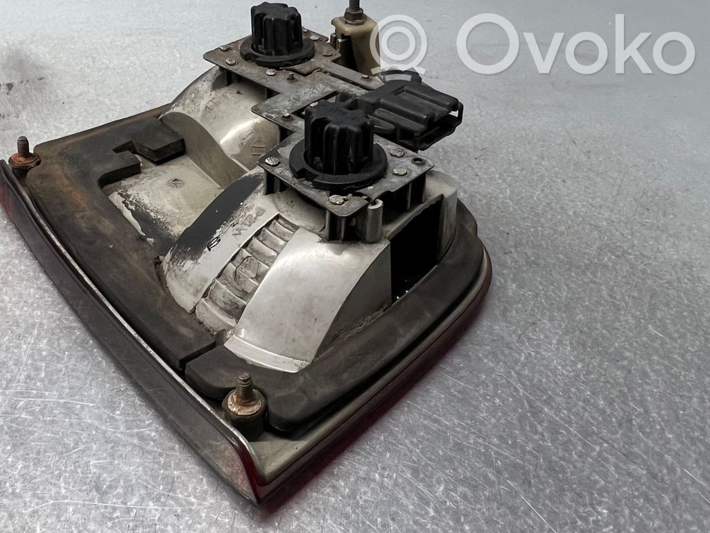 Mercedes-Benz E W210 Lampy tylnej klapy bagażnika 