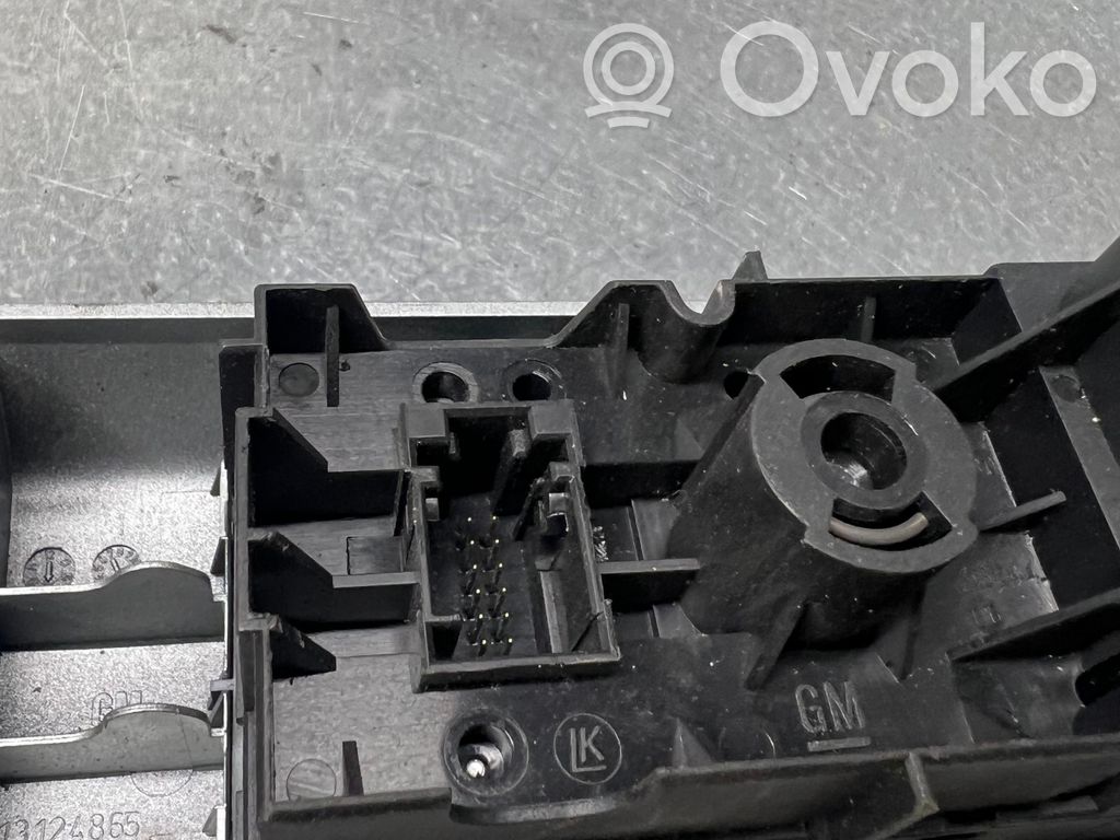 Opel Astra H Light switch 