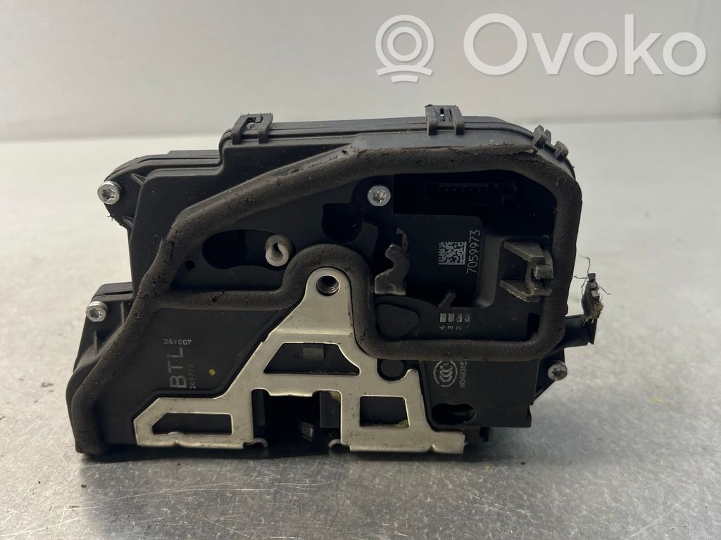 BMW 1 E81 E87 Front door lock 