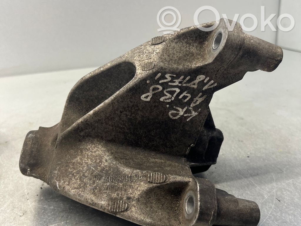 Audi A4 S4 B8 8K Engine mounting bracket 