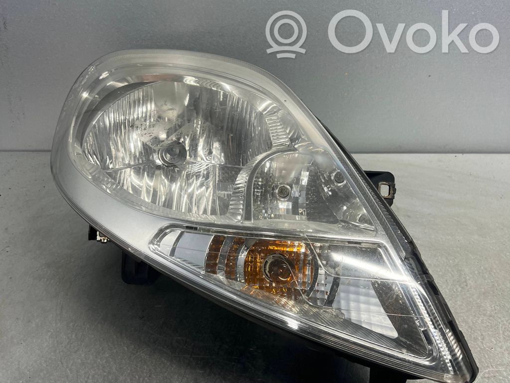 Opel Vivaro Scheinwerfer 