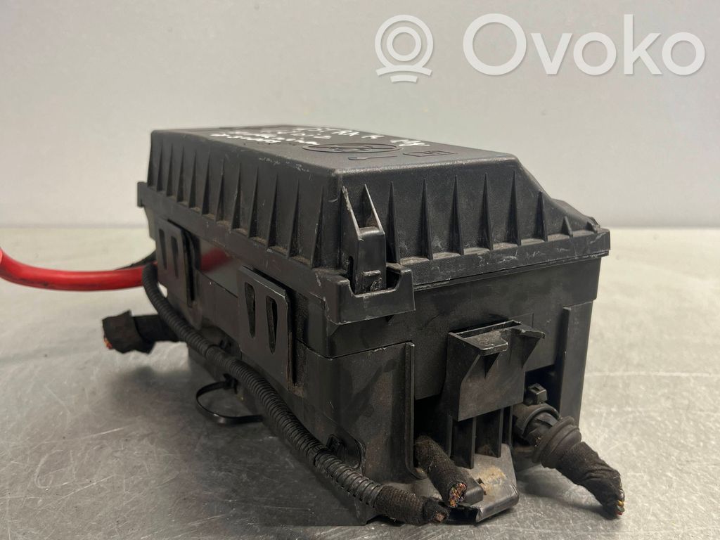 Opel Astra J Módulo de fusible 