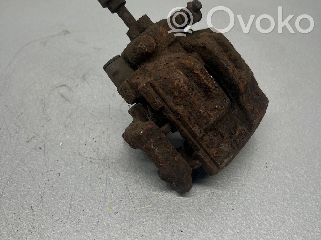 Rear brake caliper   055,055