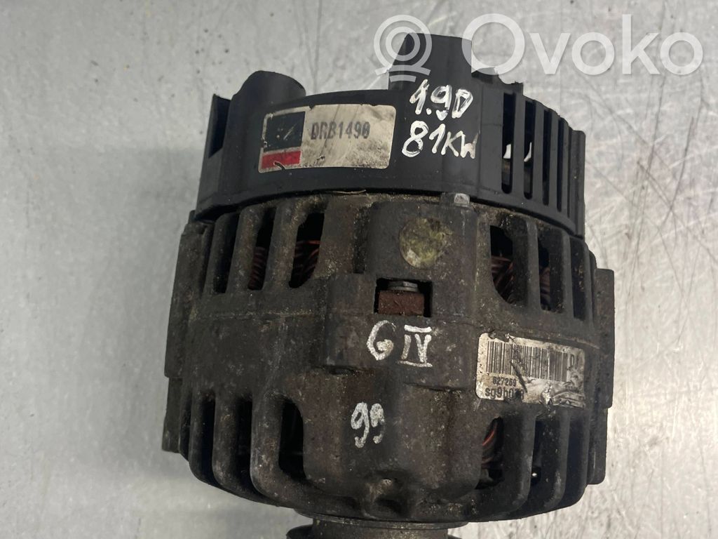 Volkswagen Golf IV Alternador 
