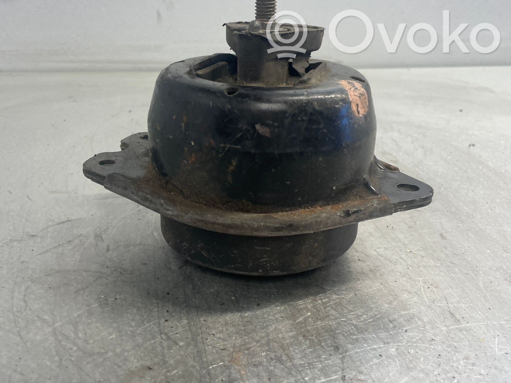 Renault Scenic II -  Grand scenic II Engine mount bracket 