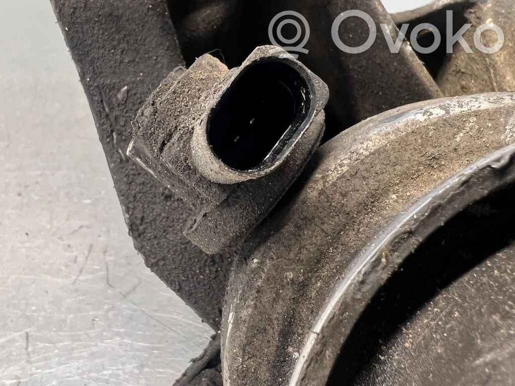 Audi A6 S6 C6 4F Engine mount bracket 