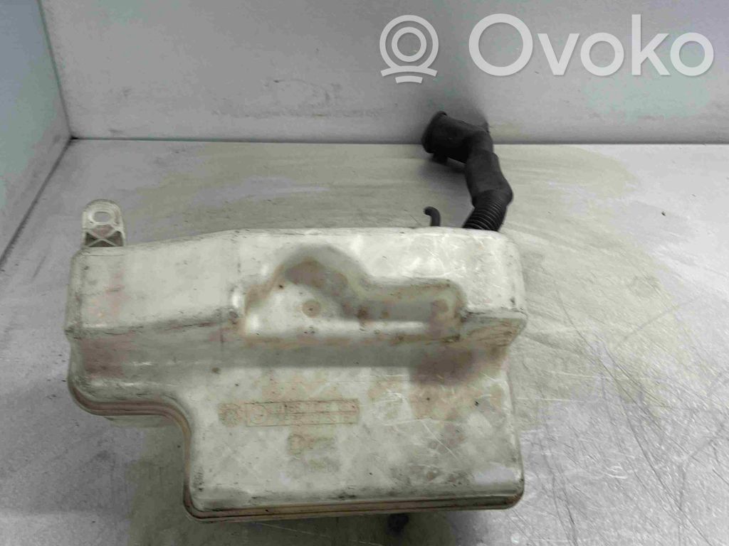 BMW 7 E65 E66 Logu šķidruma tvertne 